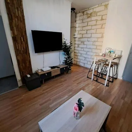 Logement Cosy Pour 4, Wifi, Centre Montpellier