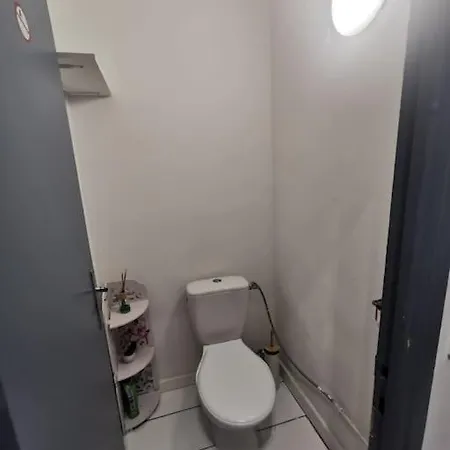 Logement Cosy Pour 4, Wifi, Centre Апартаменты