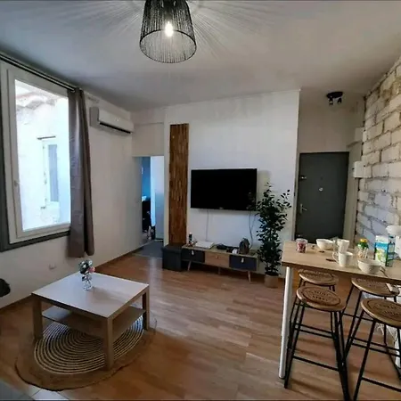 Logement Cosy Pour 4, Wifi, Centre *