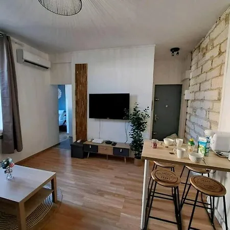 Logement Cosy Pour 4, Wifi, Centre Apartment Montpellier