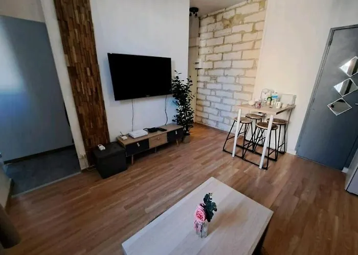 Logement Cosy Pour 4, Wifi, Centre Μονπελιέ