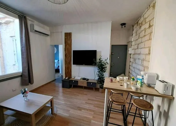 Logement Cosy Pour 4, Wifi, Centre Διαμέρισμα Μονπελιέ