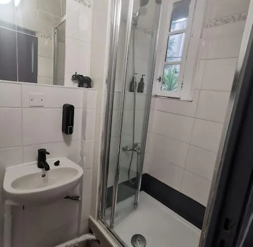 Logement Cosy Pour 4, Wifi, Centre * Μονπελιέ